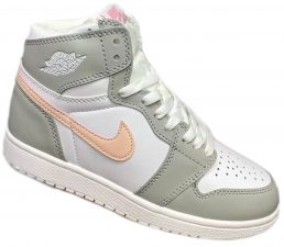 Nike Air Jordan 1 Retro High Grey светло-серые с белым и розовым кожа-нубук женские (35-39)